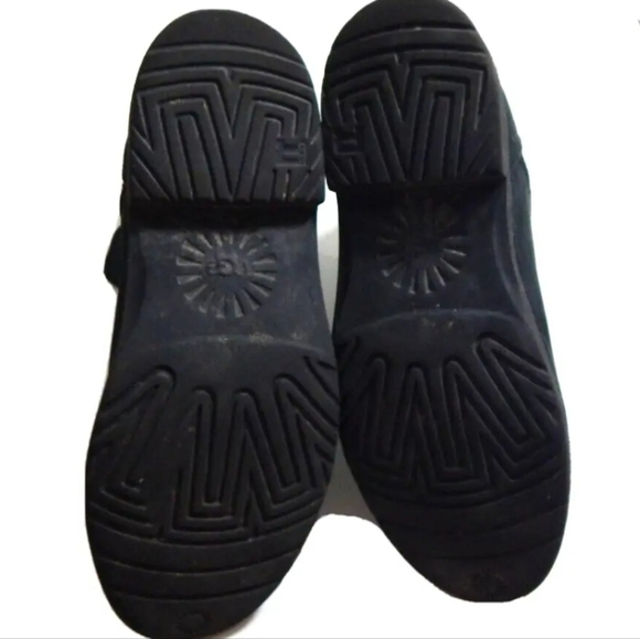 Ugg Larra Chelsea Boots Black Nubuck - Picture 5 of 5